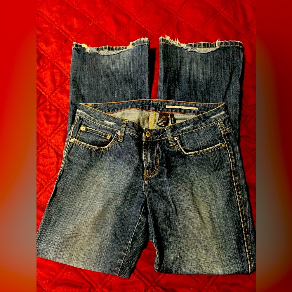 Men’s Buffalo David Bitton low rise jeans with embroidered pockets